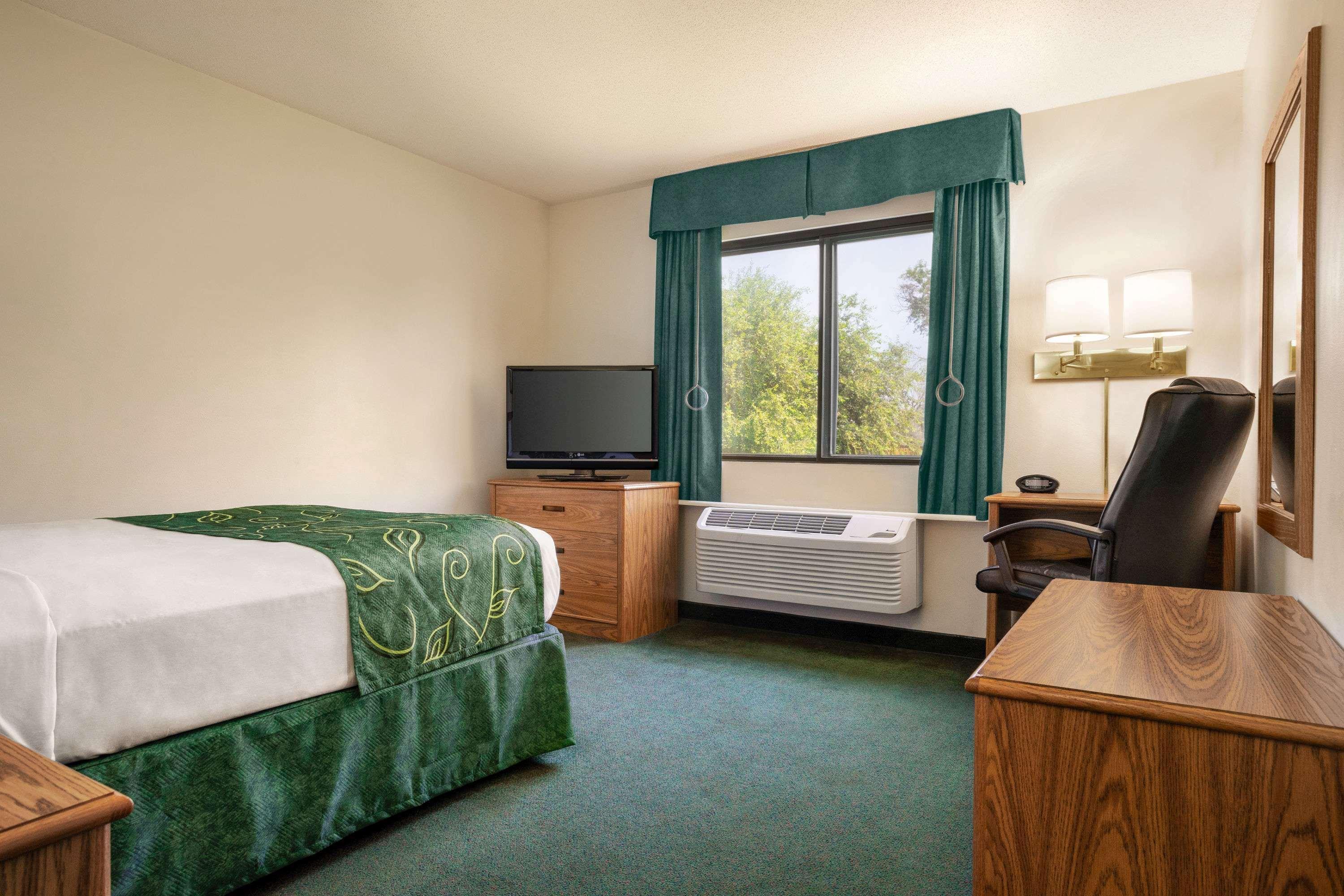 Travelodge By Wyndham Morrill Dış mekan fotoğraf